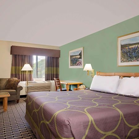 Super 8 By Wyndham Cloquet Hotel Exterior foto