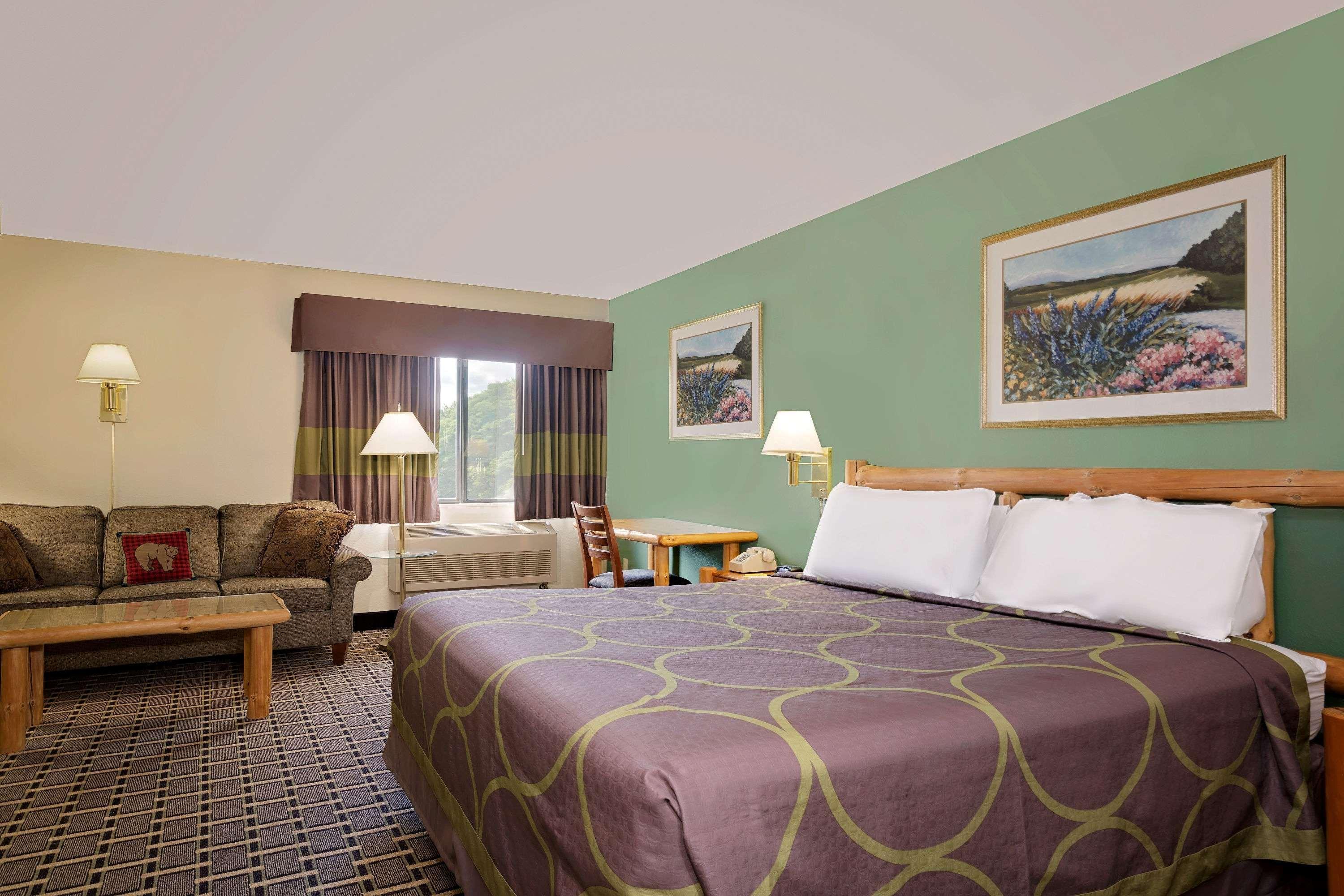 Super 8 By Wyndham Cloquet Hotel Exterior foto