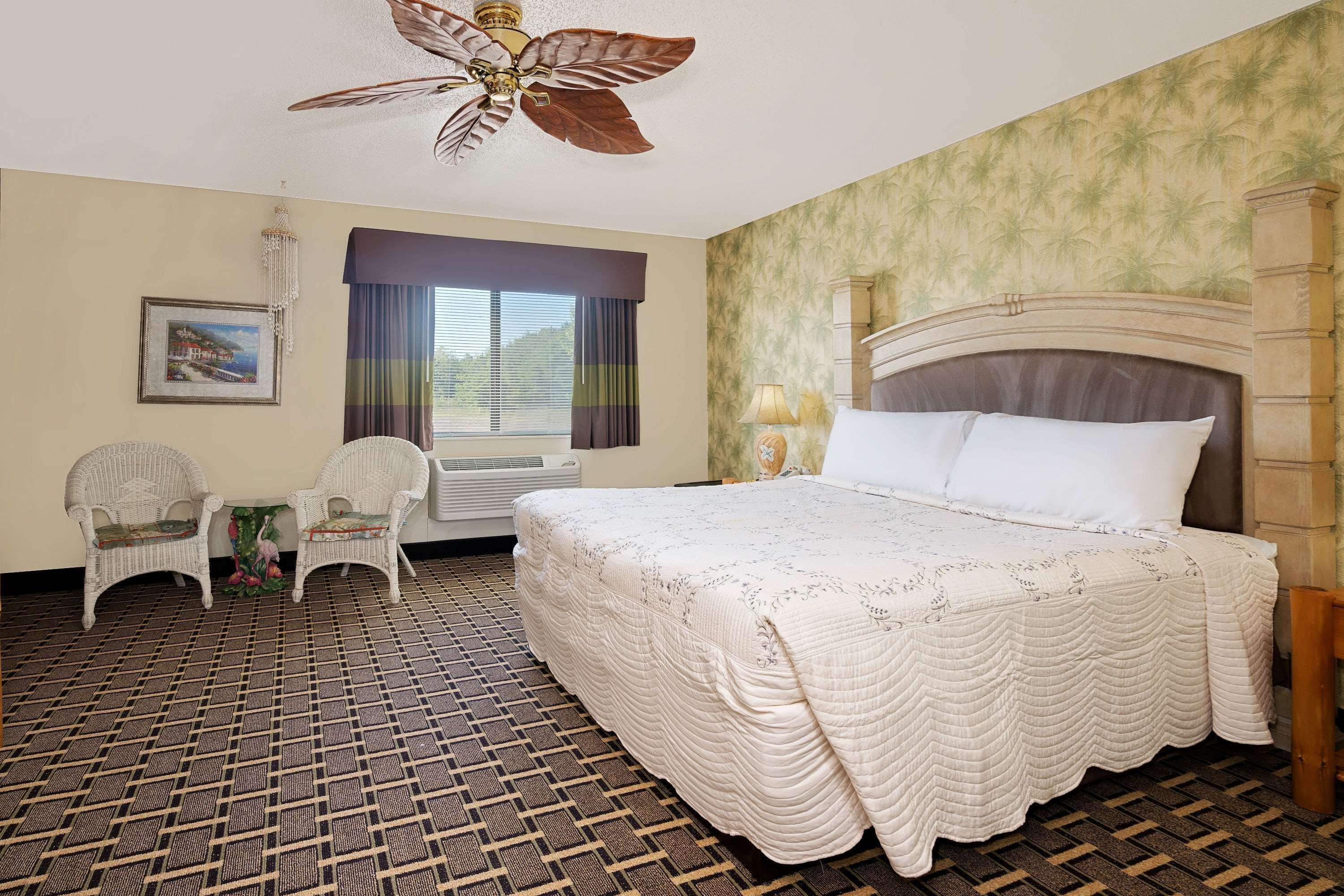 Super 8 By Wyndham Cloquet Hotel Exterior foto