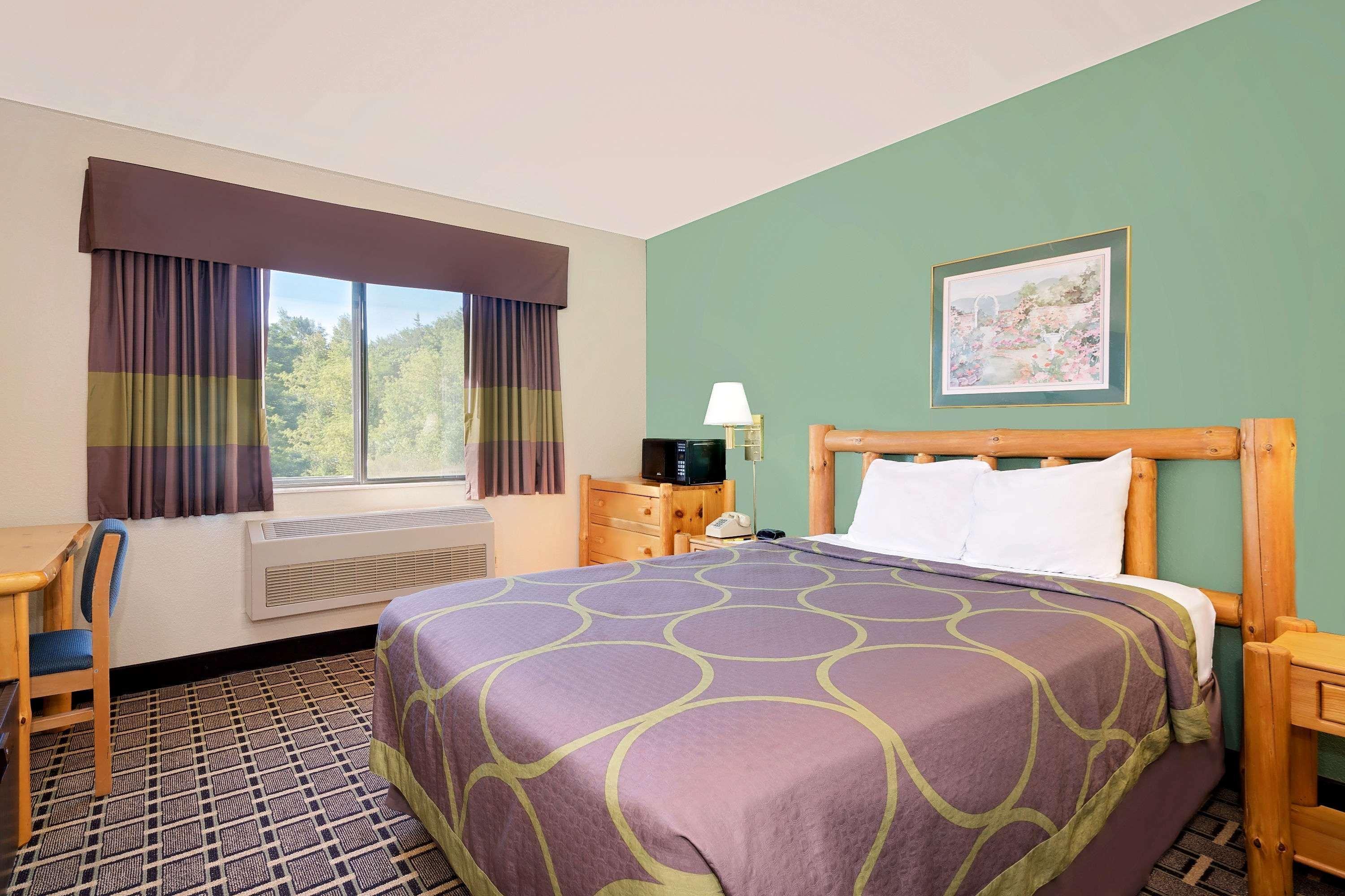 Super 8 By Wyndham Cloquet Hotel Exterior foto