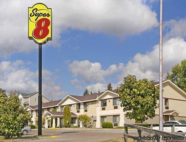 Super 8 By Wyndham Cloquet Hotel Exterior foto